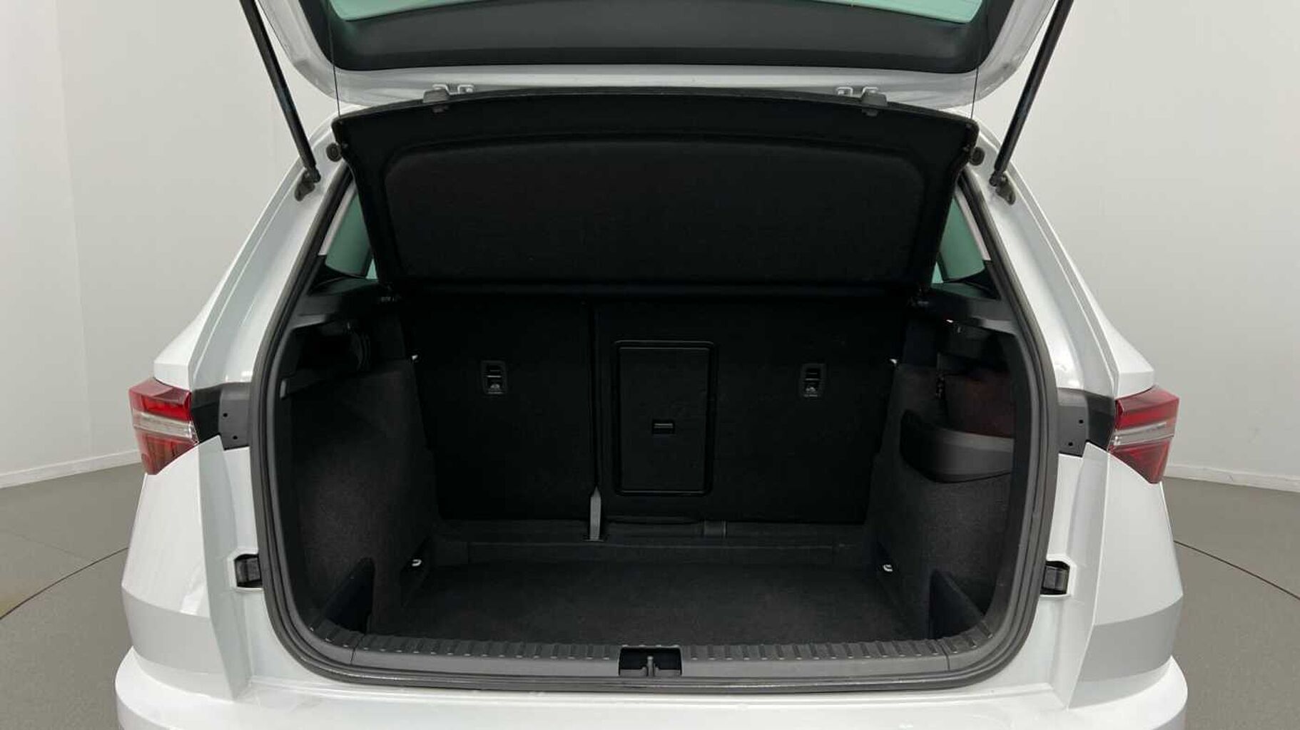 SKODA Karoq 1.0 TSI SE Drive SUV 5dr Petrol Manual Euro 6 (s/s) (110 ps)