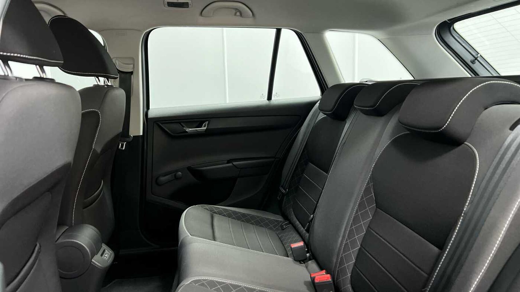 SKODA Fabia 1.0 TSI SE (95PS) DSG 5-Dr Estate