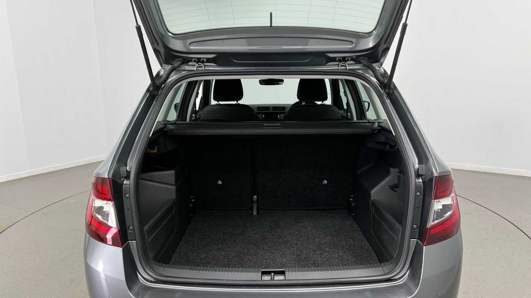 SKODA Fabia 1.0 TSI SE (95PS) DSG 5-Dr Estate