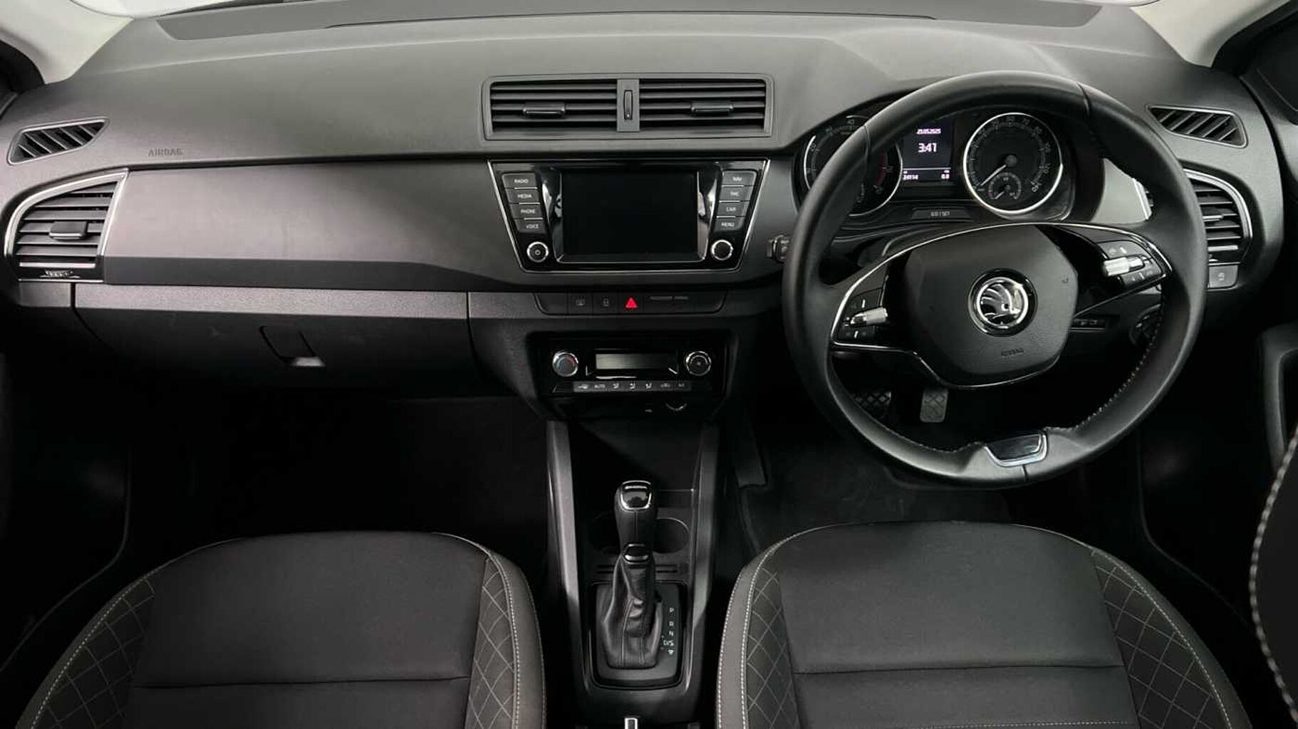 SKODA Fabia 1.0 TSI SE (95PS) DSG 5-Dr Estate