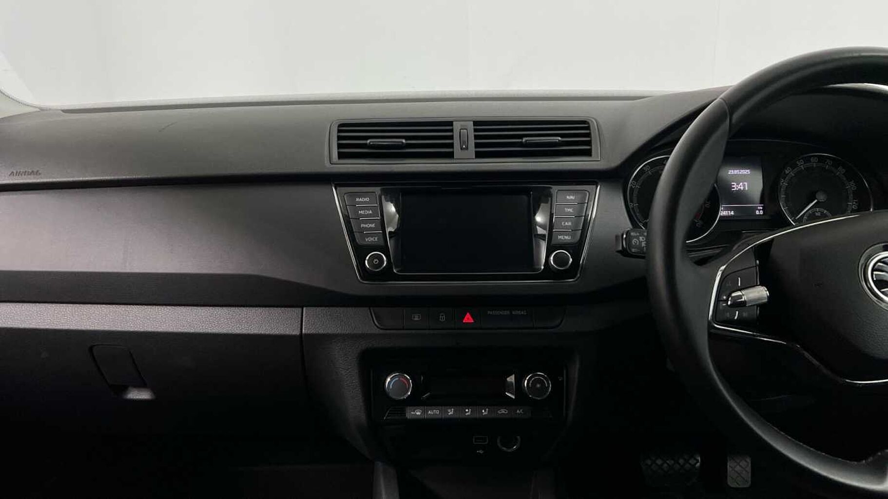 SKODA Fabia 1.0 TSI SE (95PS) DSG 5-Dr Estate