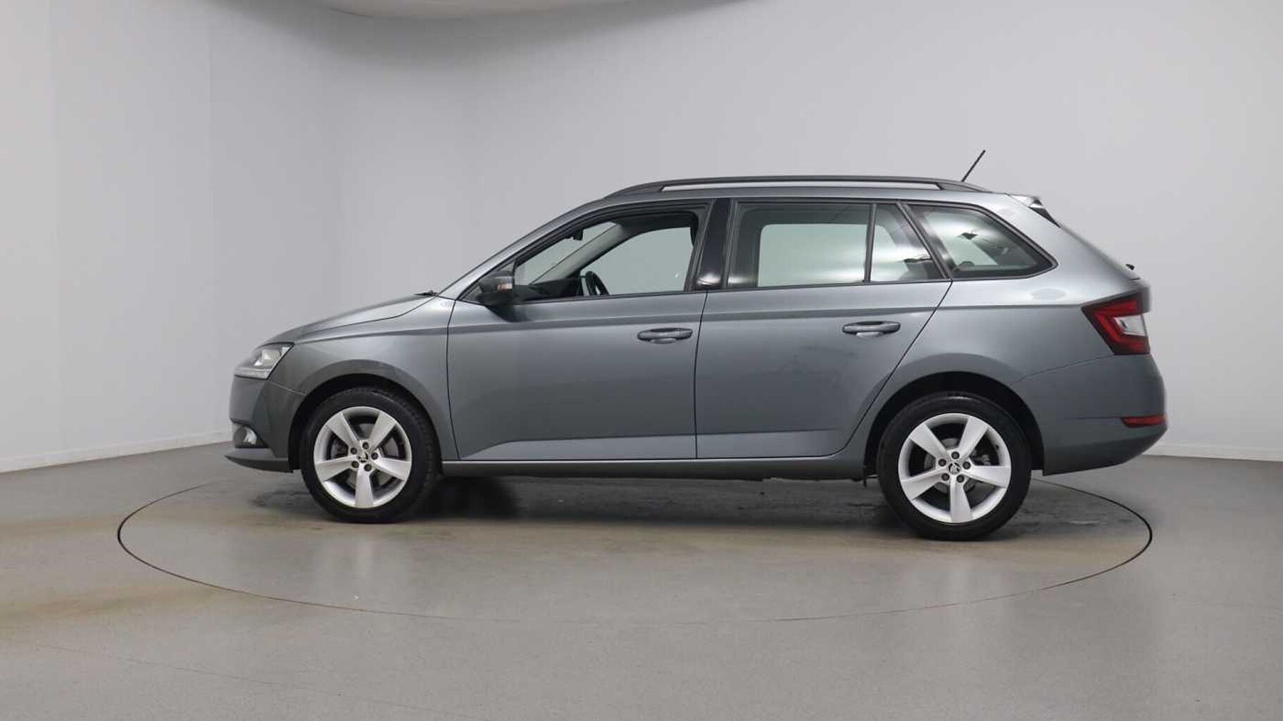 SKODA Fabia 1.0 TSI SE (95PS) DSG 5-Dr Estate
