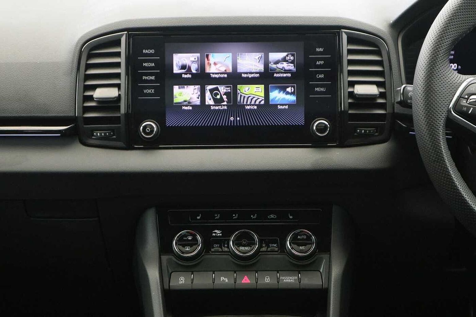 SKODA Karoq SUV 1.5 TSI (150ps) SportLine ACT Manual