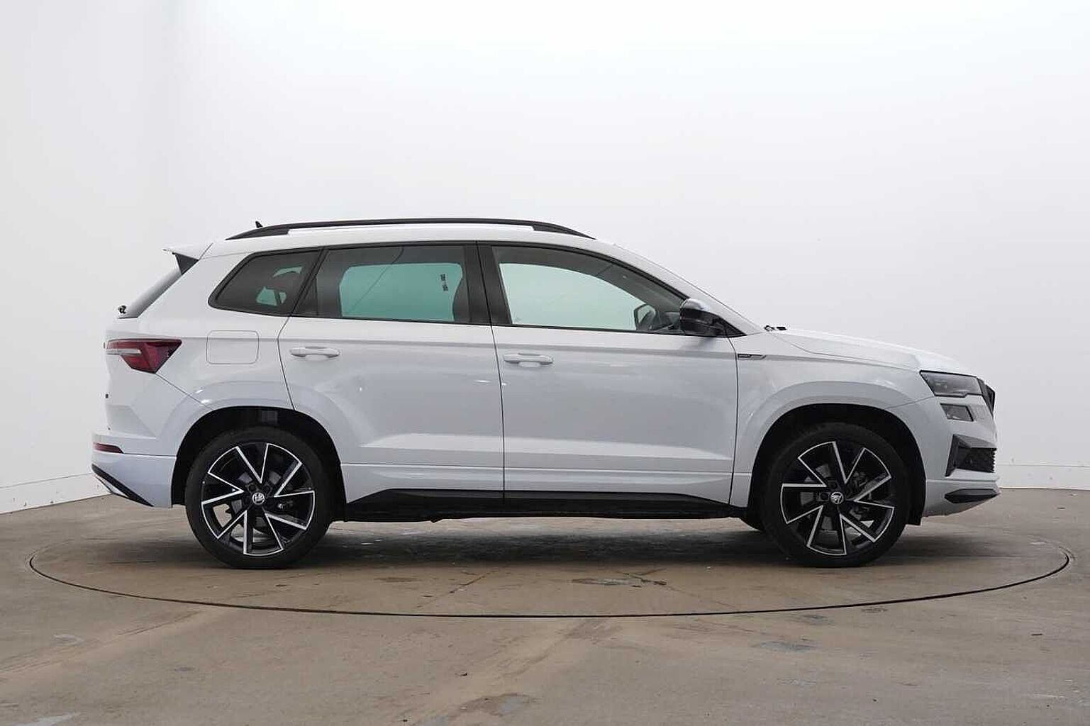 SKODA Karoq SUV 2.0 TSI (190ps) 4X4 SportLine DSG