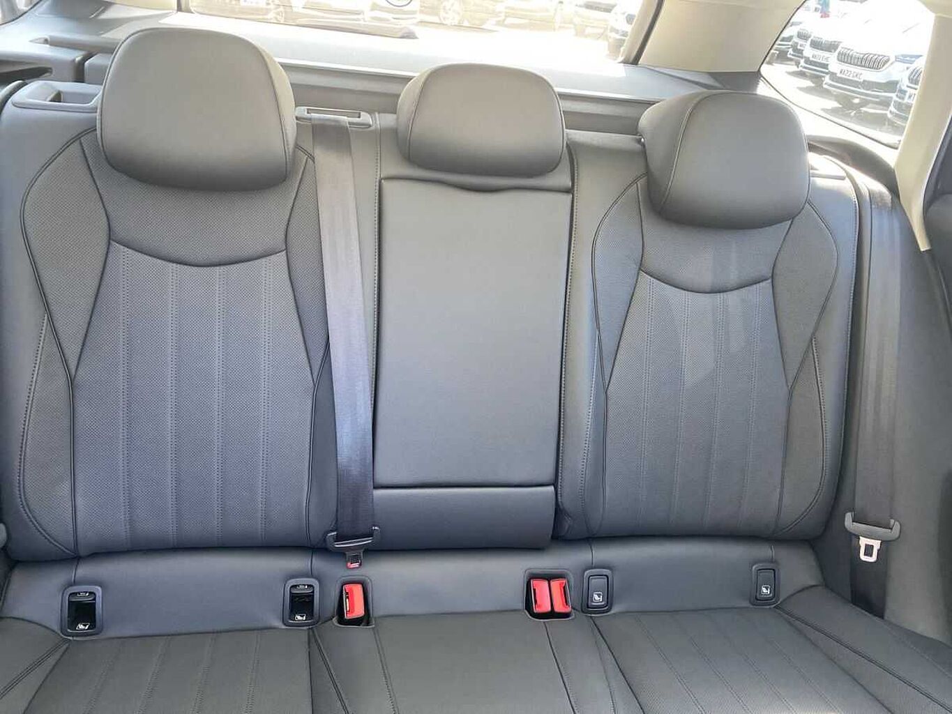 SKODA Superb 1.5 TSI Iv SE L DSG 5Dr