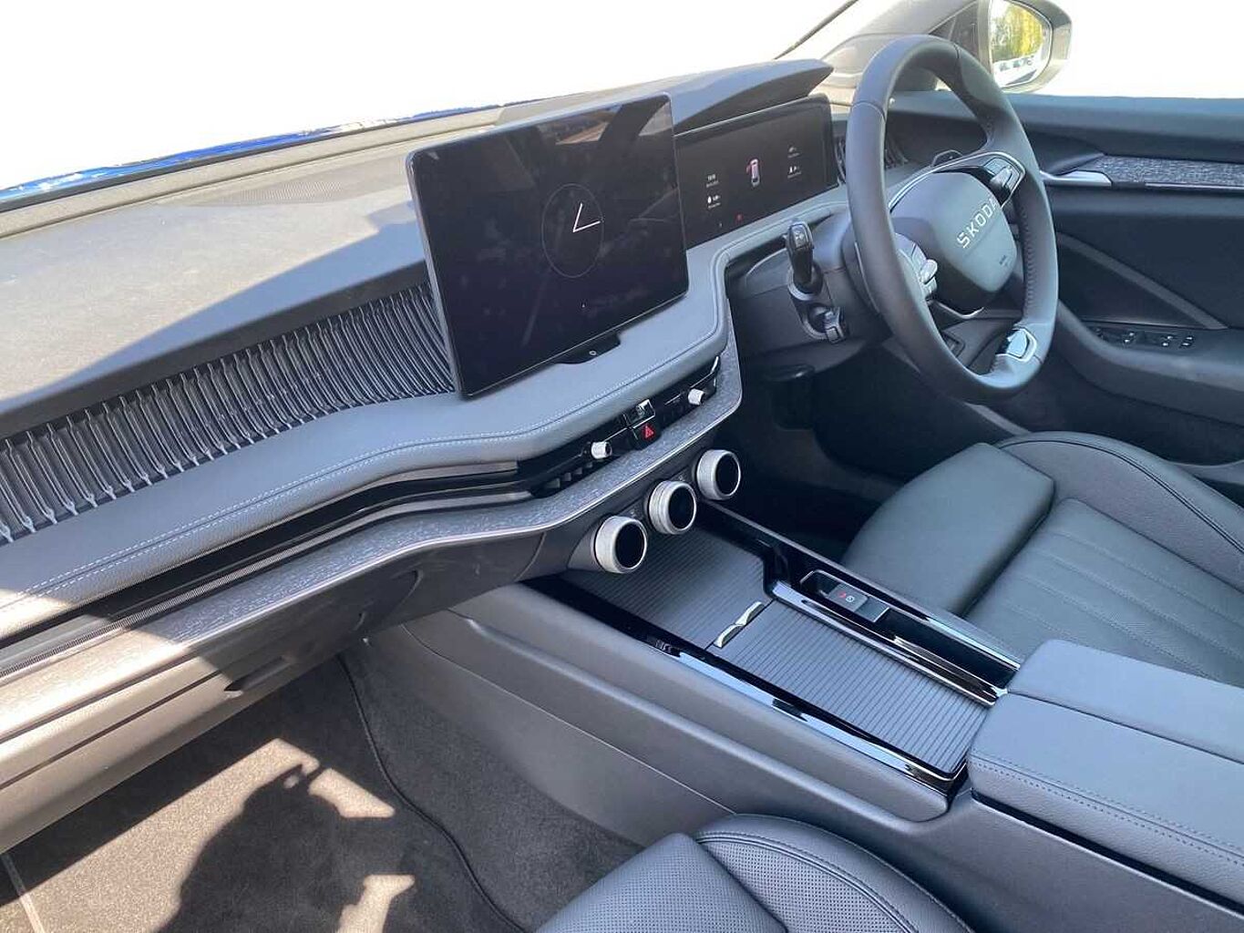 SKODA Superb 1.5 TSI Iv SE L DSG 5Dr
