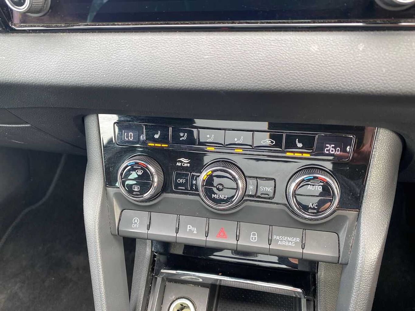 SKODA Karoq SUV 2.0 TSI (190ps) 4X4 SportLine DSG