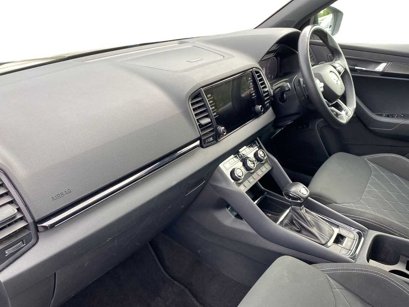 SKODA Karoq SUV 2.0 TSI (190ps) 4X4 SportLine DSG
