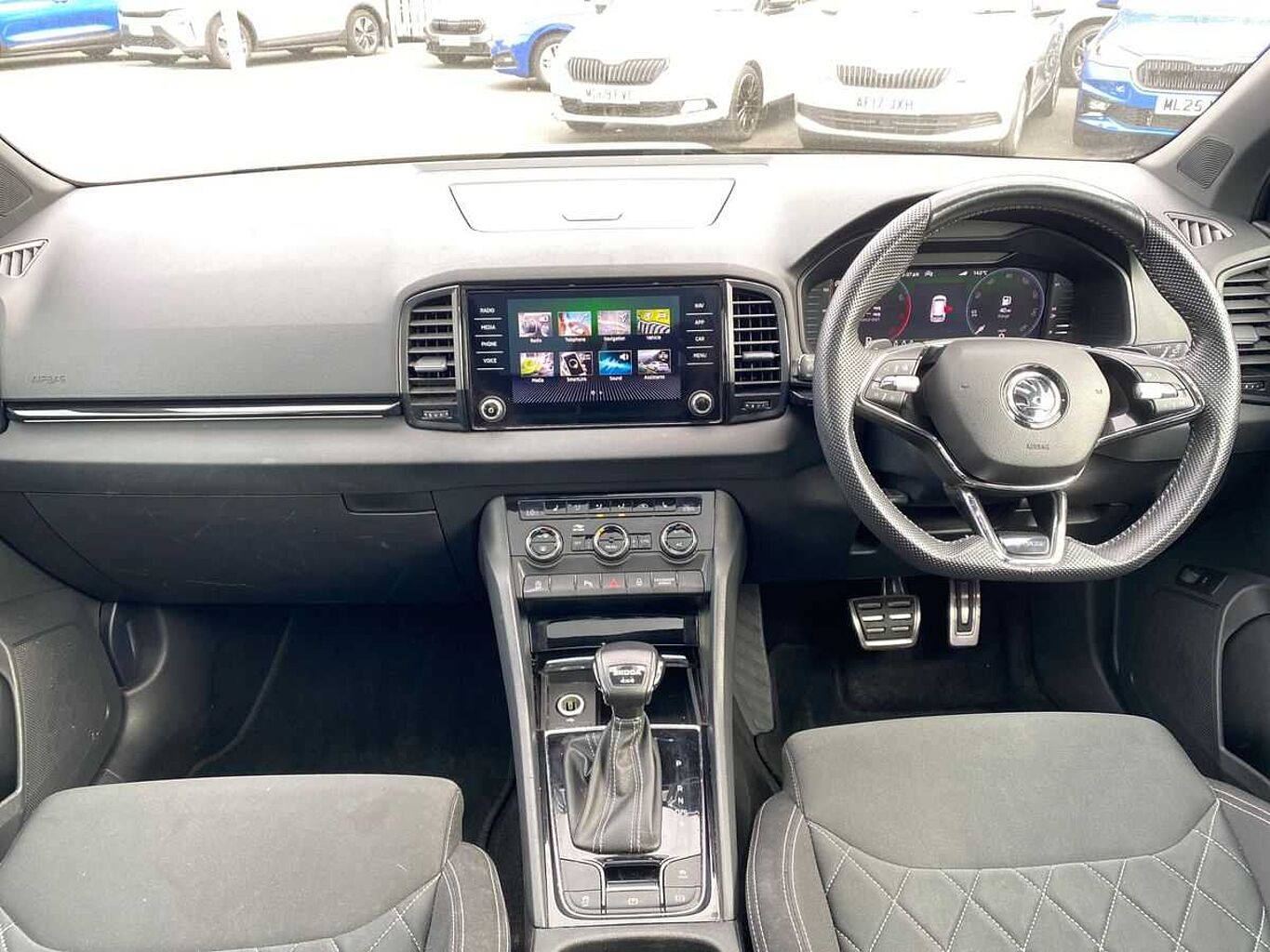 SKODA Karoq SUV 2.0 TSI (190ps) 4X4 SportLine DSG