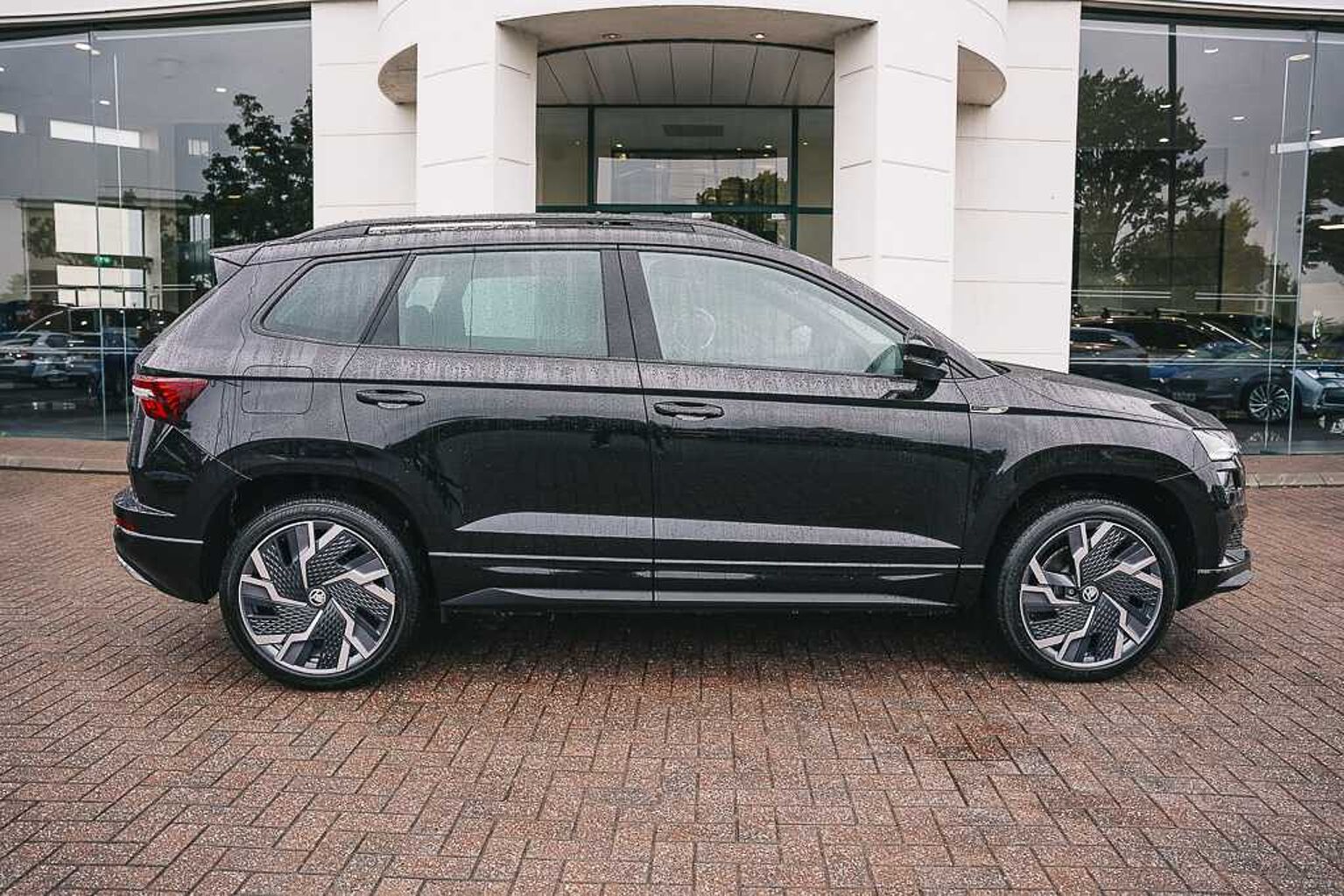 SKODA Karoq SUV 2.0 TSI (190ps) 4X4 SportLine DSG