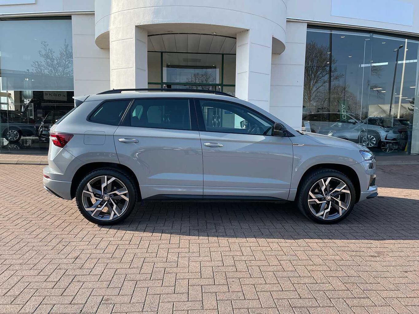 SKODA Karoq SUV 2.0 TSI (190ps) 4X4 SportLine DSG