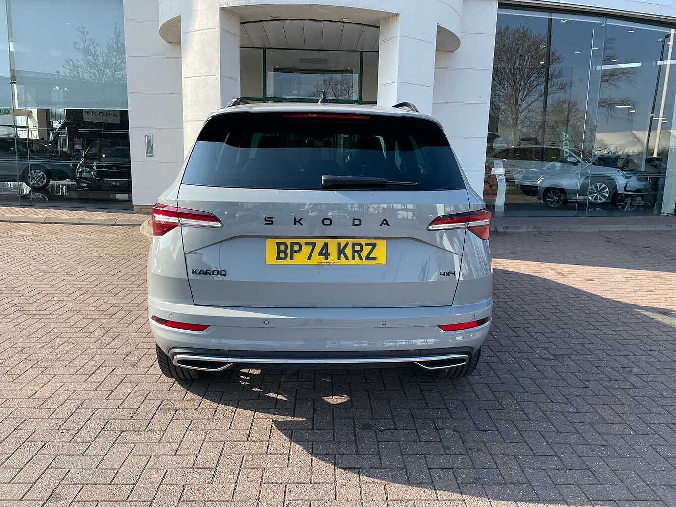 SKODA Karoq SUV 2.0 TSI (190ps) 4X4 SportLine DSG