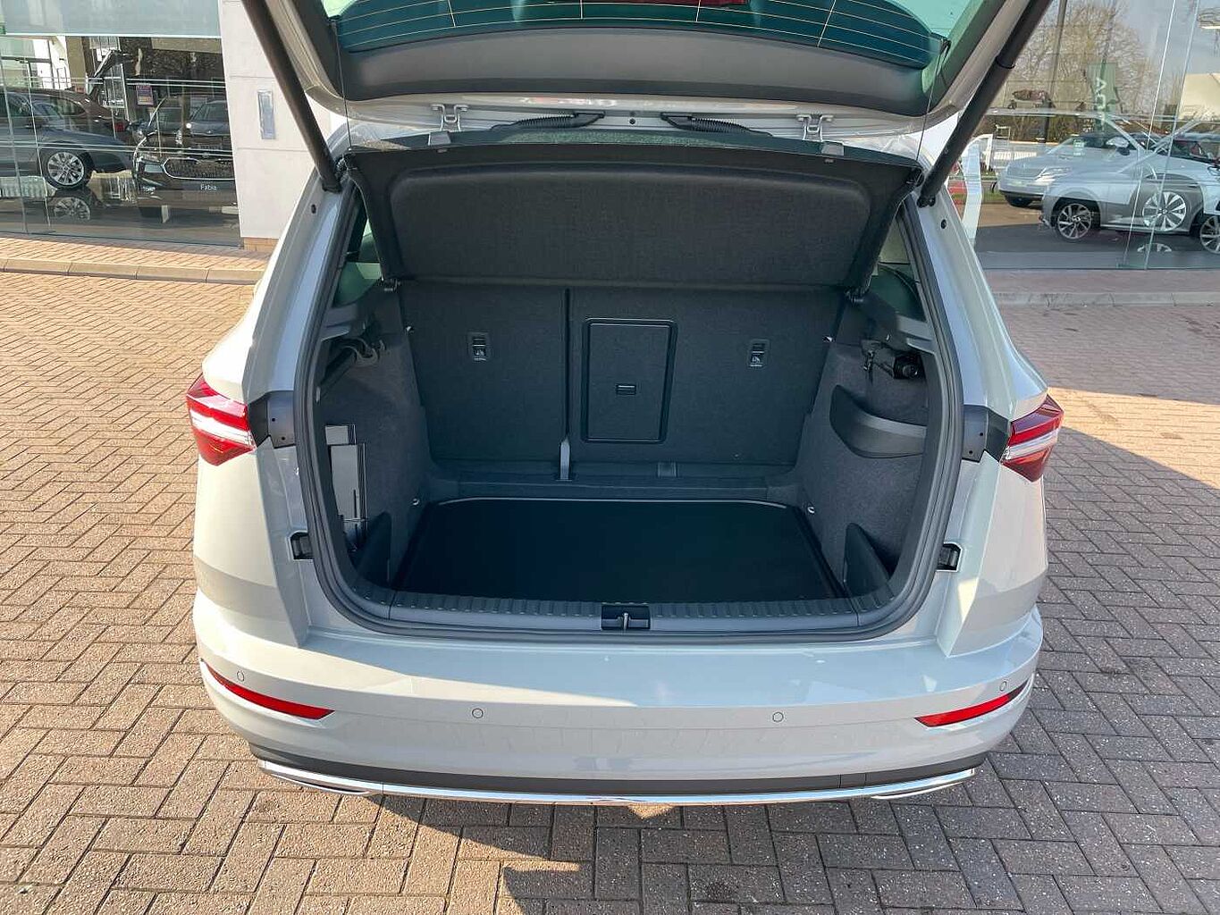 SKODA Karoq SUV 2.0 TSI (190ps) 4X4 SportLine DSG