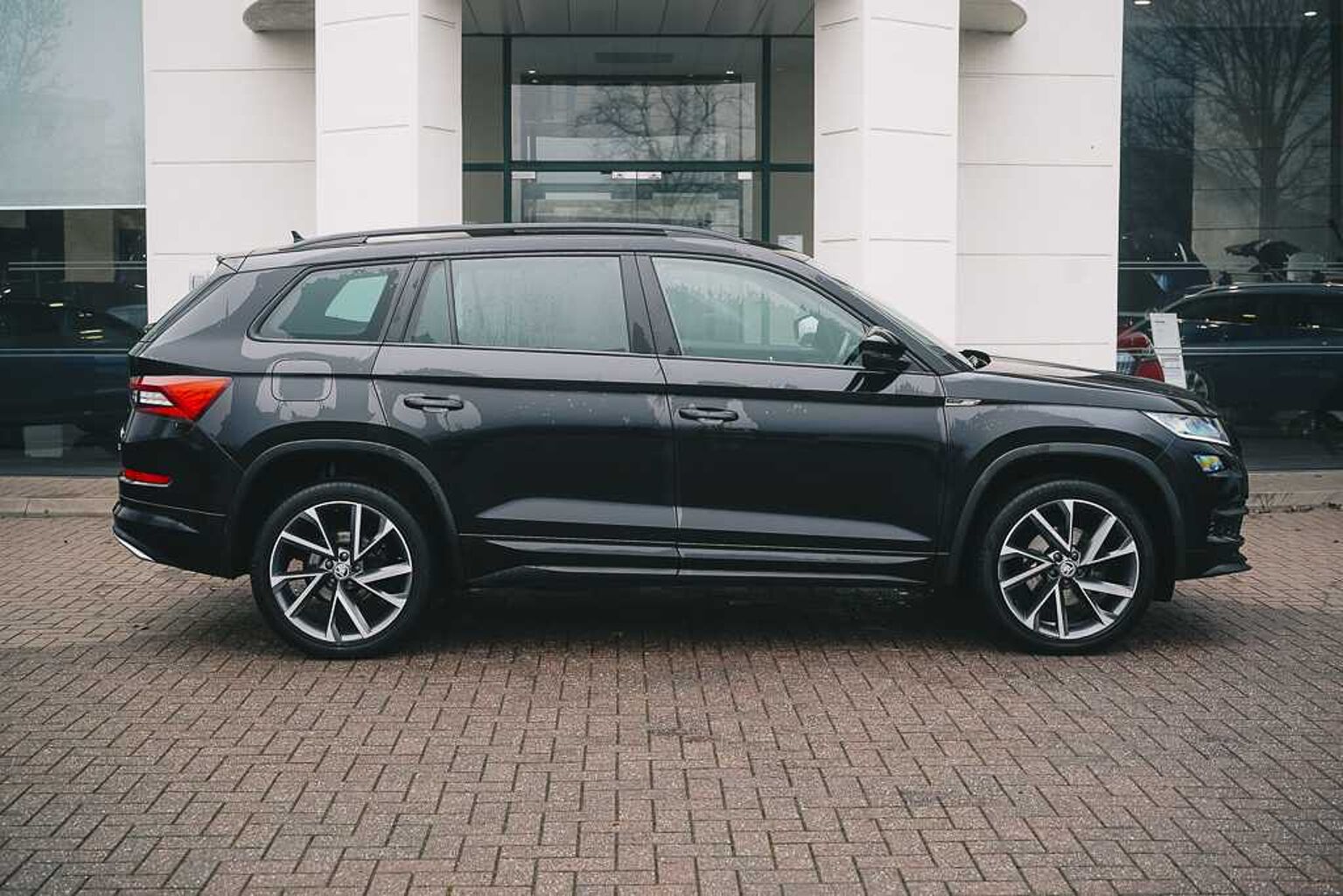 SKODA Kodiaq 1.5 TSI (150ps) 4X4 Sportline (7 Seats) ACT DSG (Virtual Cockpit, ACC)