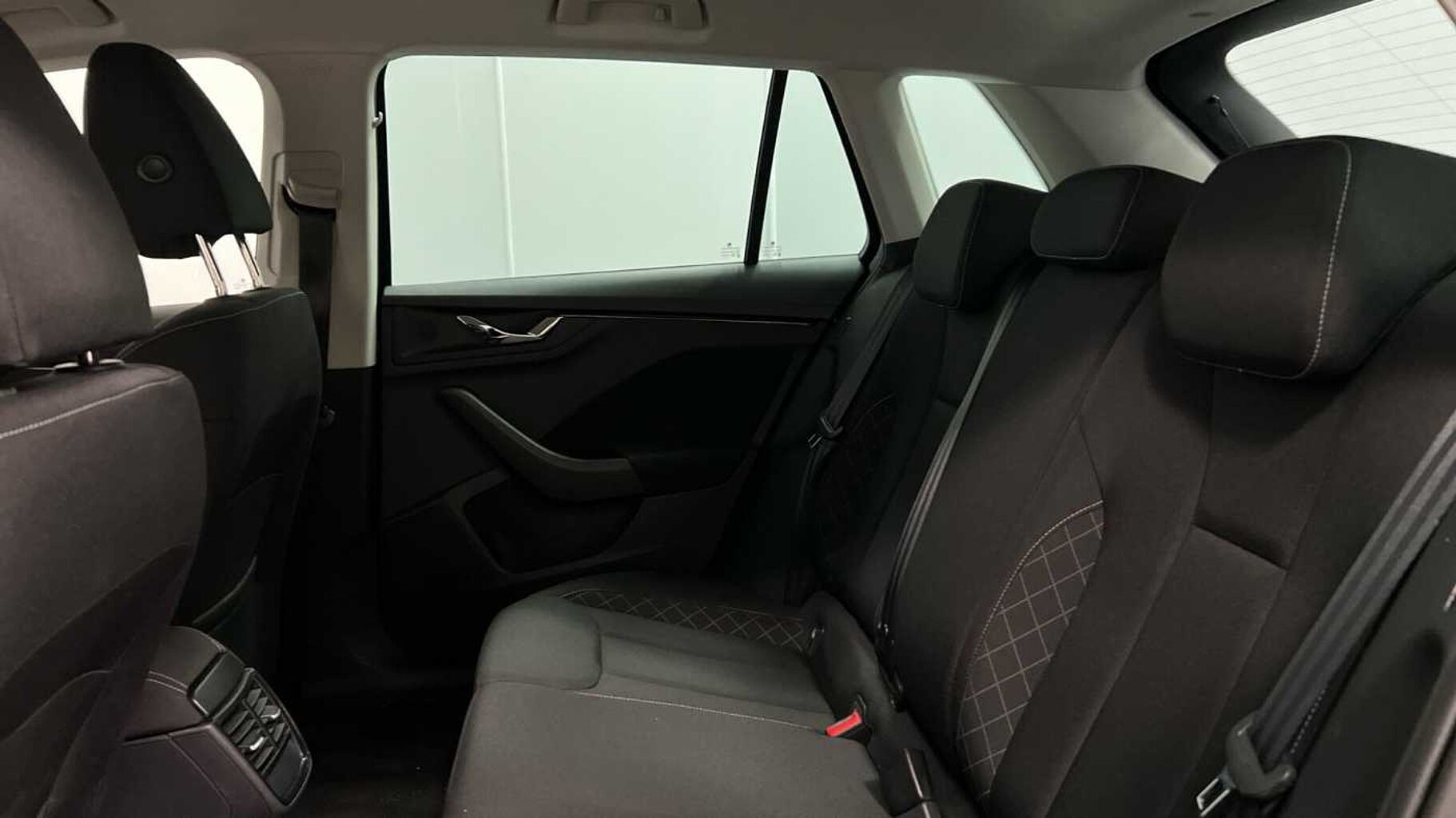 SKODA Kamiq 1.0 TSI SE Drive SUV 5dr Petrol Manual Euro 6 (s/s) (95 ps)