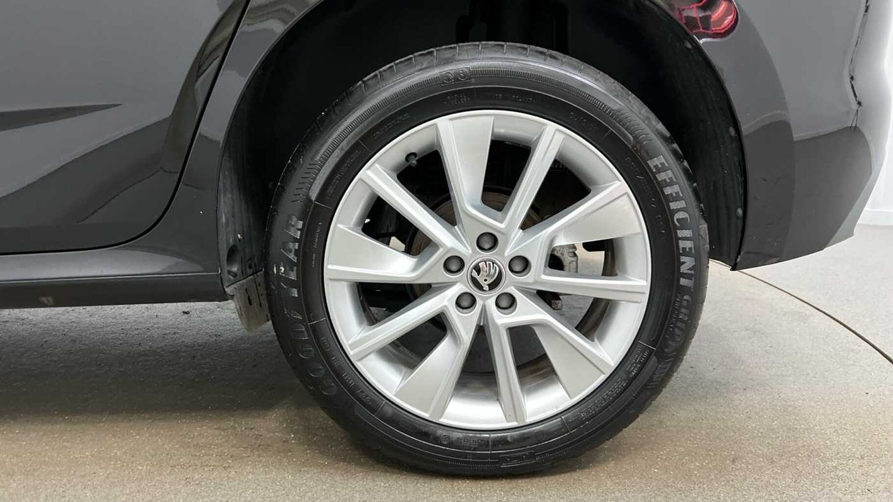 SKODA Kamiq 1.0 TSI SE Drive SUV 5dr Petrol Manual Euro 6 (s/s) (95 ps)