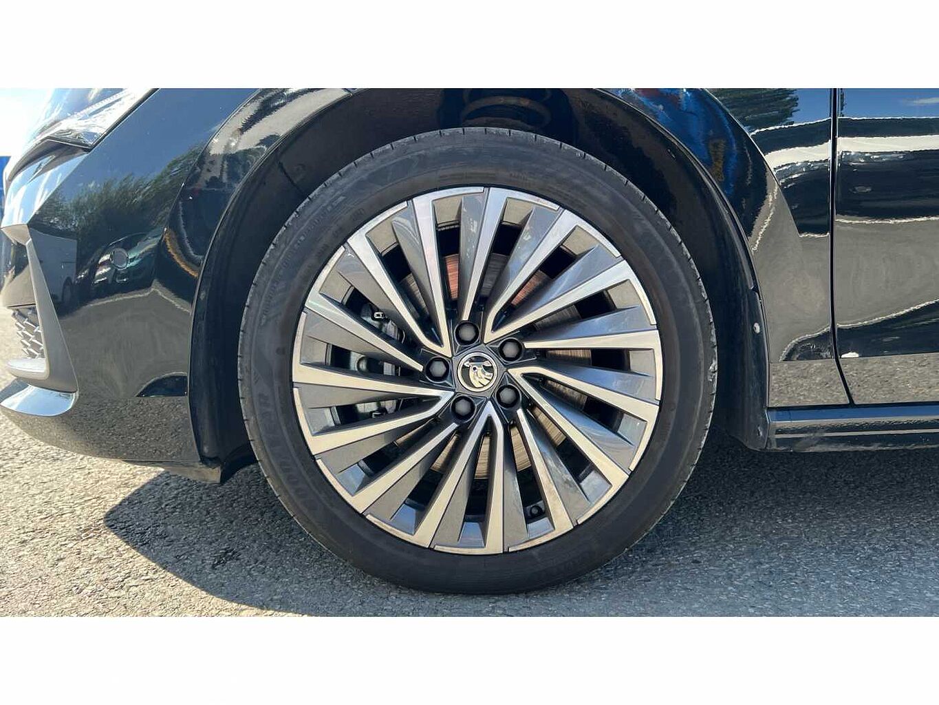 SKODA SUPERB 2.0 TDI 193 L&K 4X4 5Dr DSG Estate