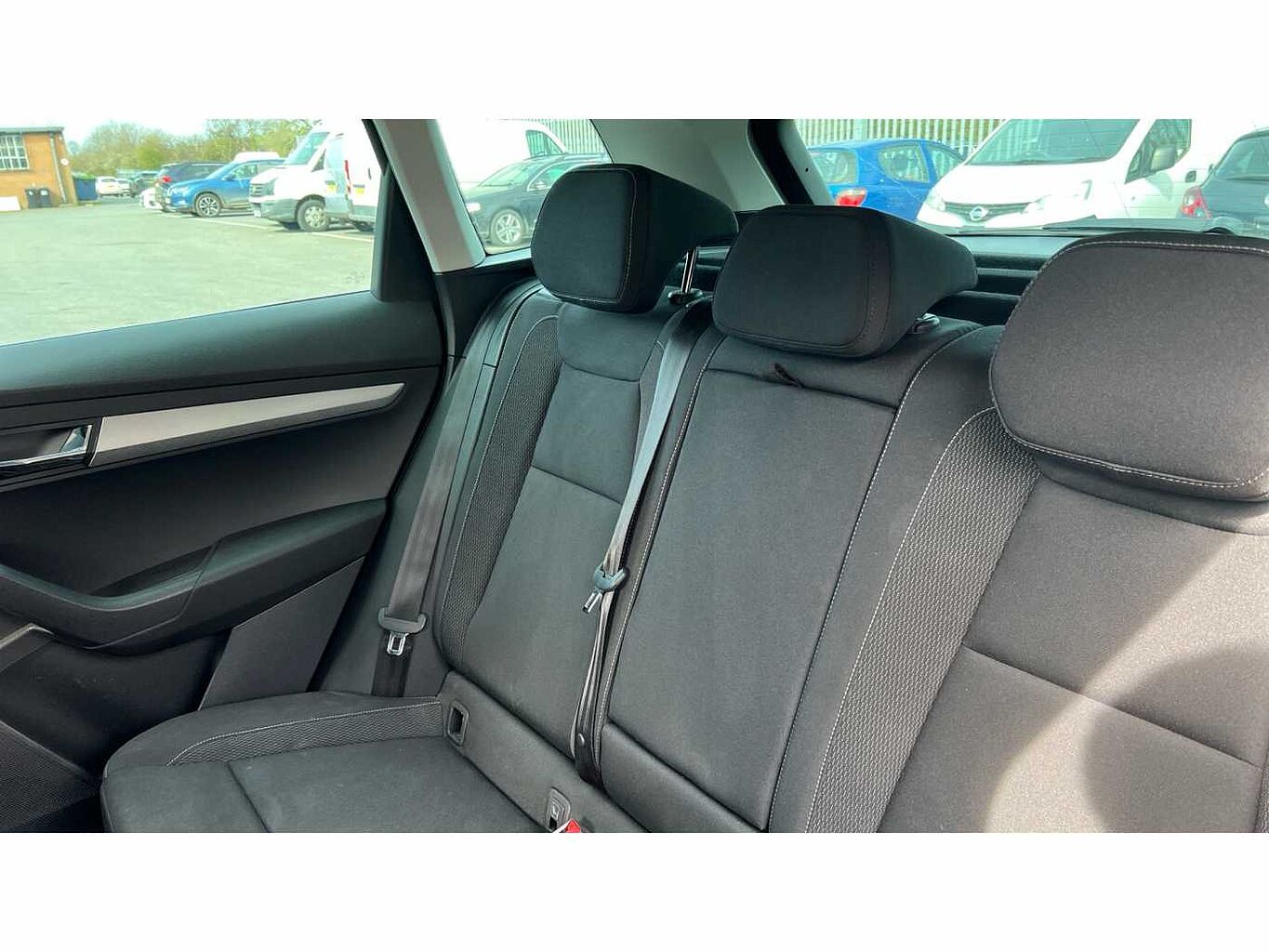SKODA KAROQ 1.5 TSI SE Drive 5dr DSG