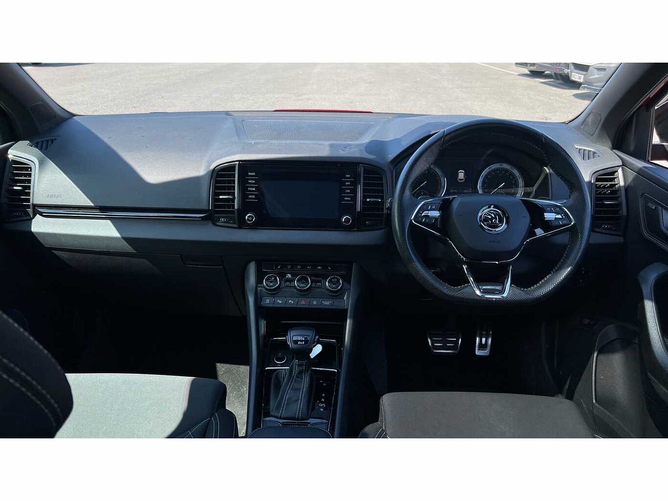 SKODA Karoq SUV 2.0 TSI (190ps) 4X4 SportLine DSG