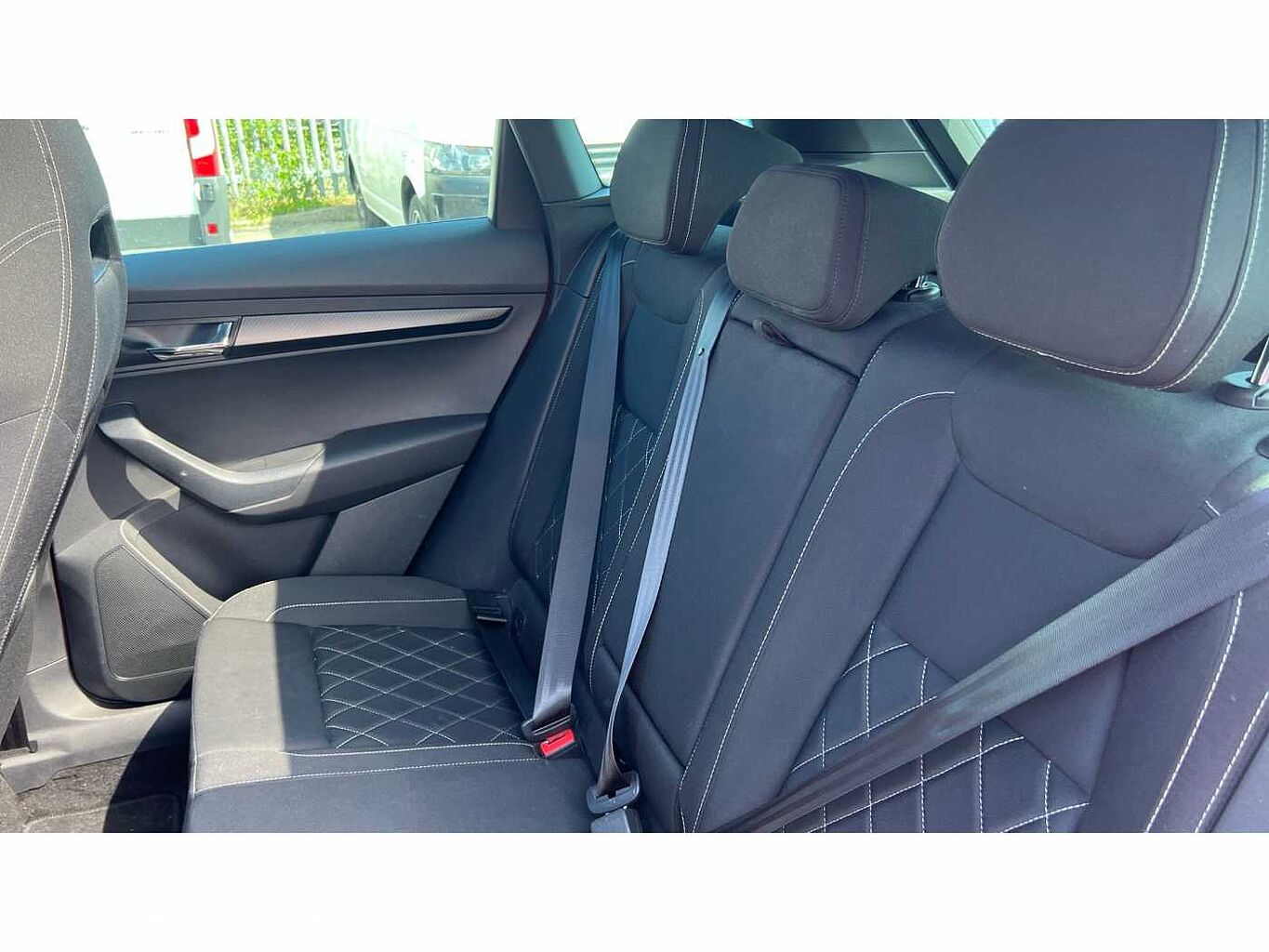 SKODA Karoq SUV 2.0 TSI (190ps) 4X4 SportLine DSG