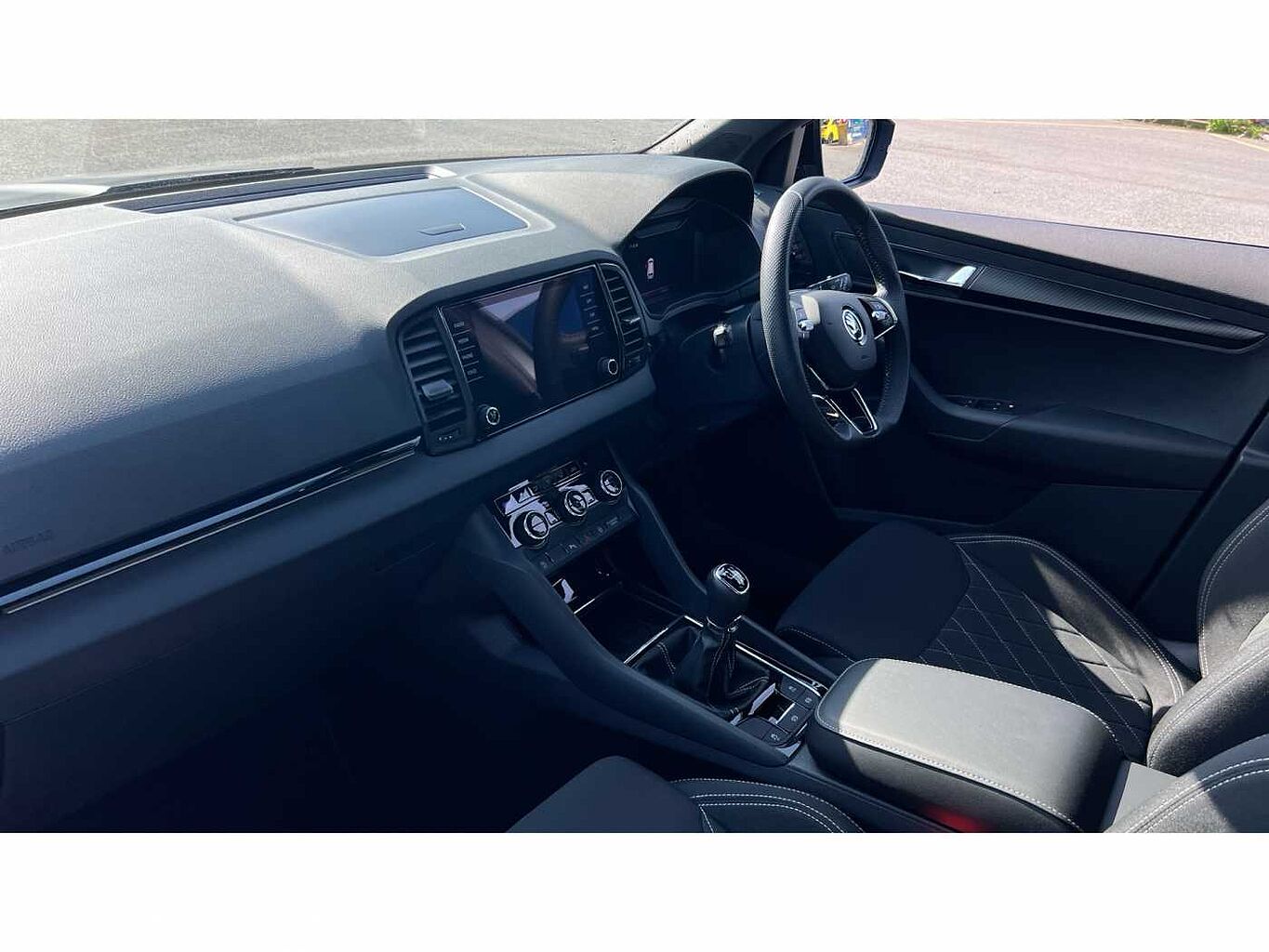SKODA KAROQ 1.5 TSI Sportline 5dr