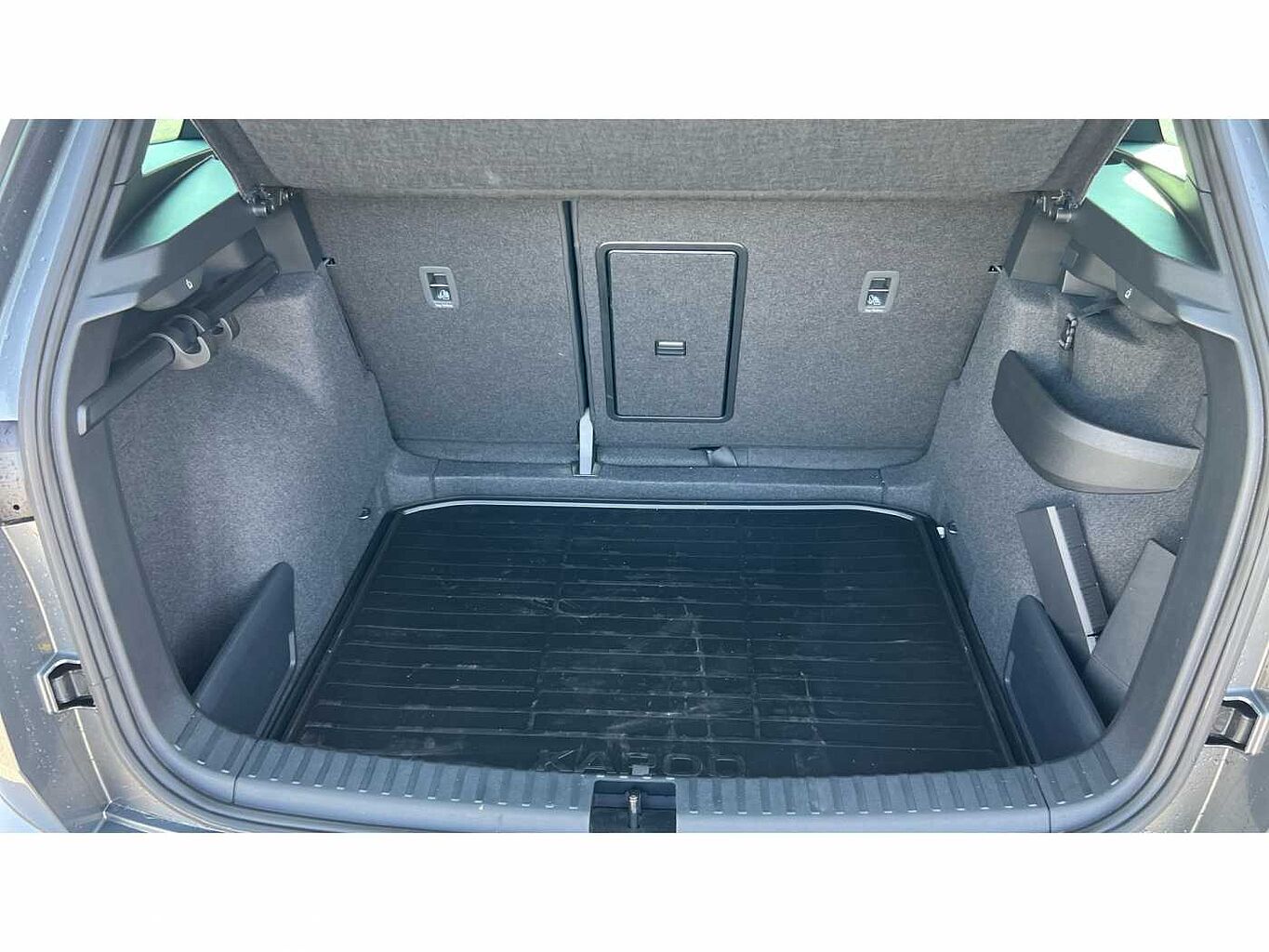 SKODA KAROQ 1.5 TSI Sportline 5dr