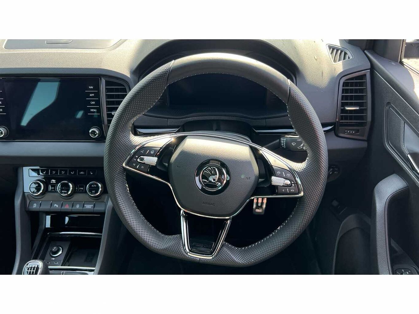 SKODA KAROQ 1.5 TSI Sportline 5dr
