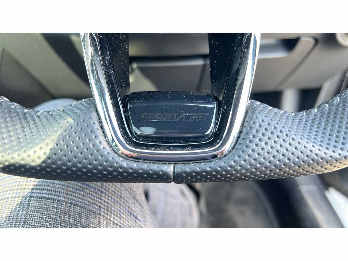 SKODA KAROQ 1.5 TSI Sportline 5dr