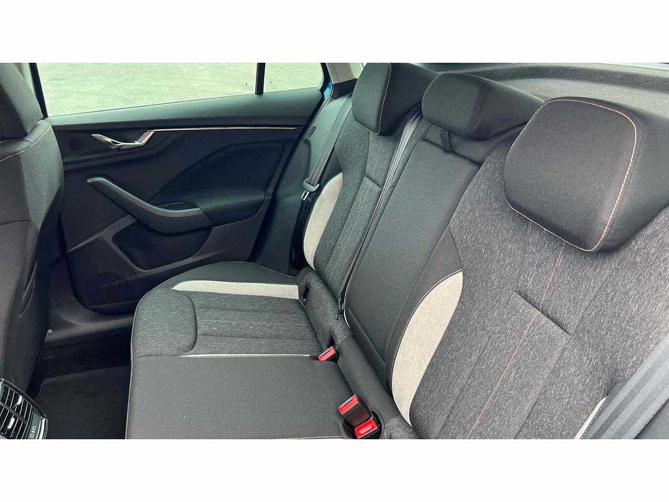 SKODA KAMIQ ŠKODA  Hatchback 1.0 TSI SE L 5dr