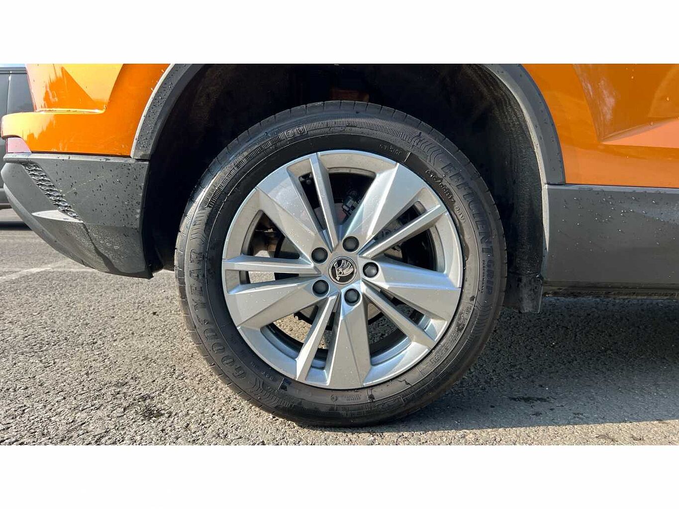 SKODA KAROQ 1.5 TSI SE Drive 5Dr Estate