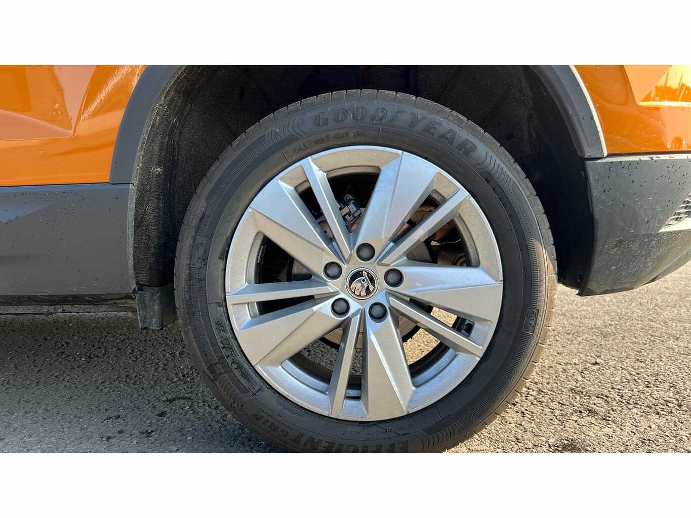 SKODA KAROQ 1.5 TSI SE Drive 5Dr Estate