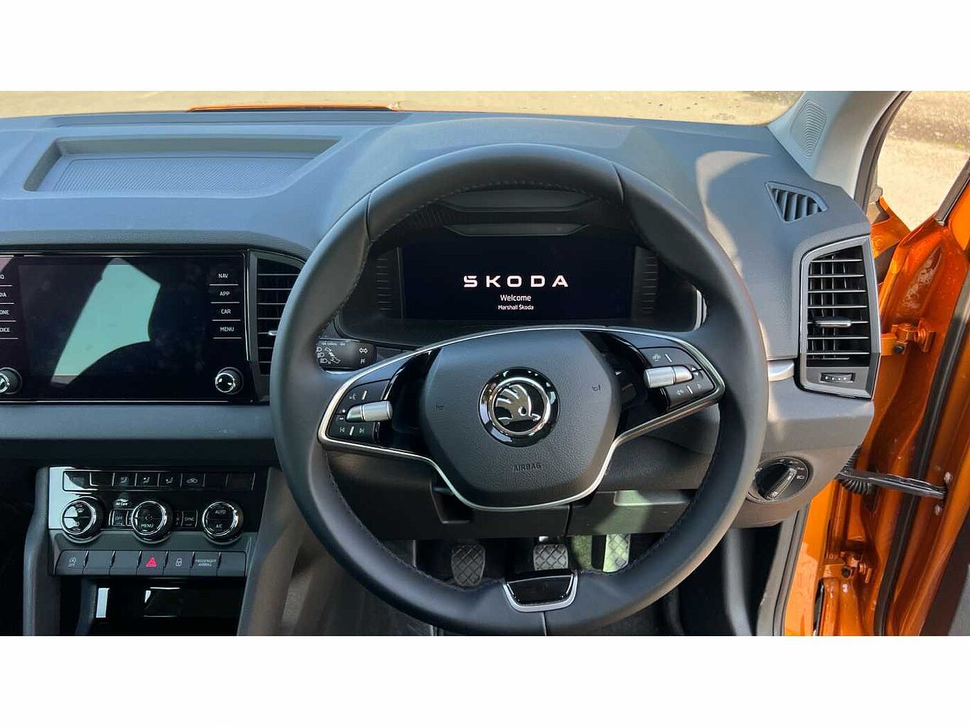 SKODA KAROQ 1.5 TSI SE Drive 5Dr Estate
