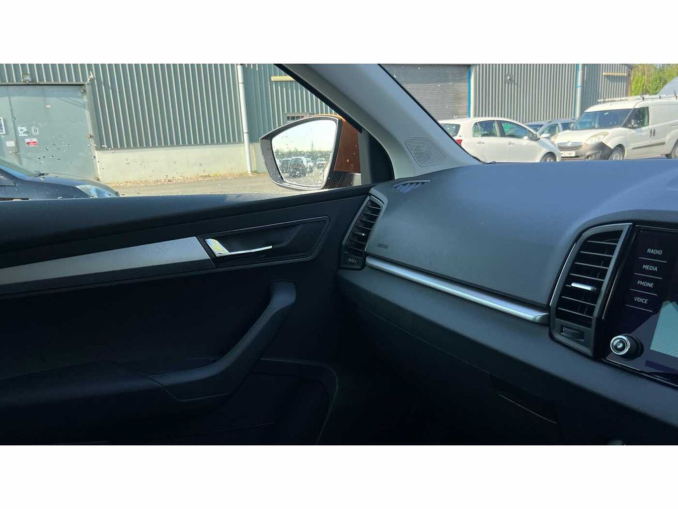 SKODA KAROQ 1.5 TSI SE Drive 5Dr Estate