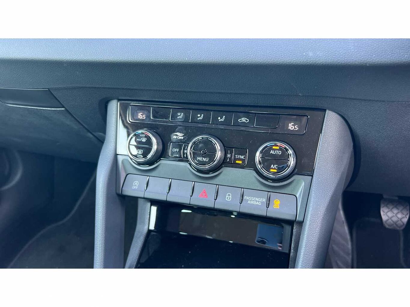 SKODA KAROQ 1.5 TSI SE Drive 5Dr Estate