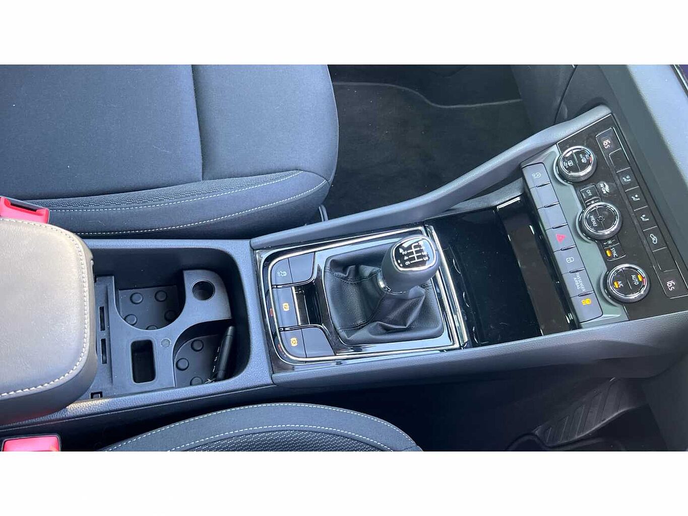 SKODA KAROQ 1.5 TSI SE Drive 5Dr Estate