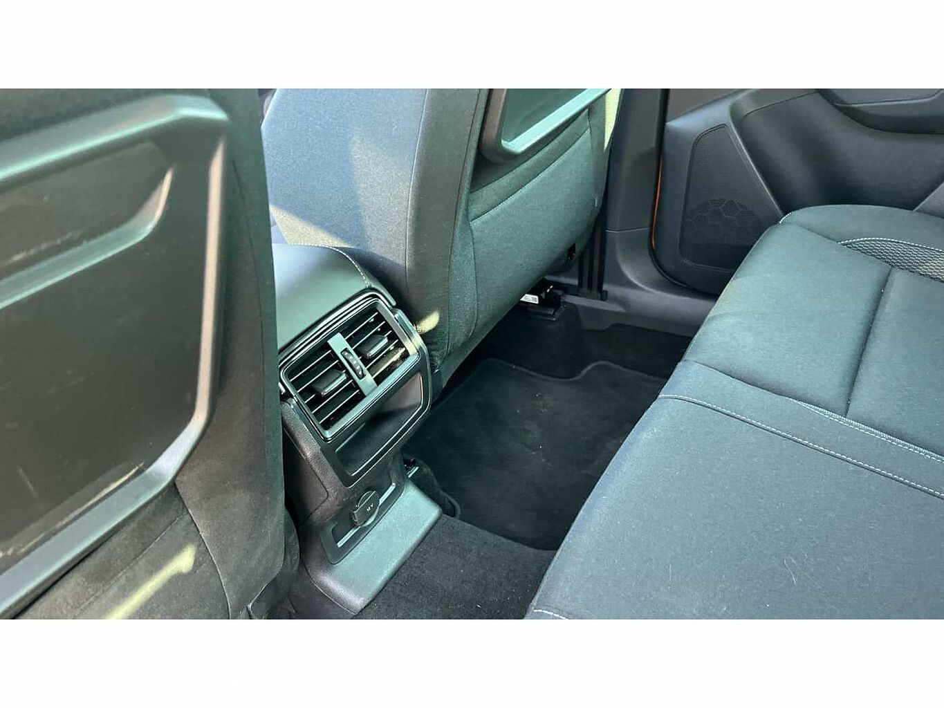 SKODA KAROQ 1.5 TSI SE Drive 5Dr Estate