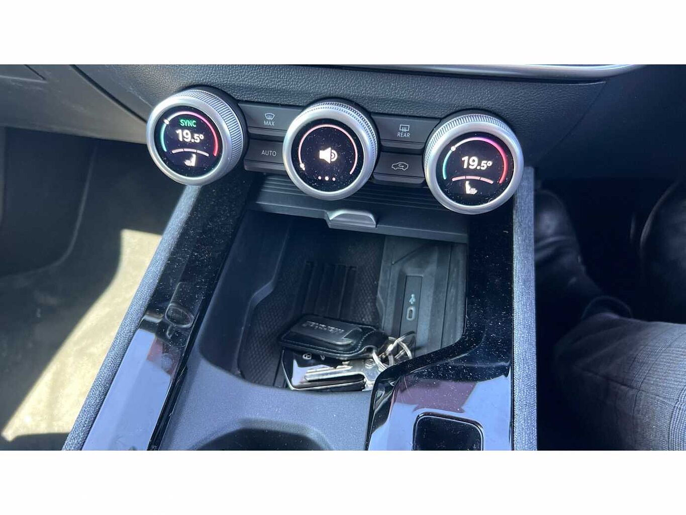 SKODA SUPERB 1.5 TSI iV SE Technology DSG 5Dr Estate