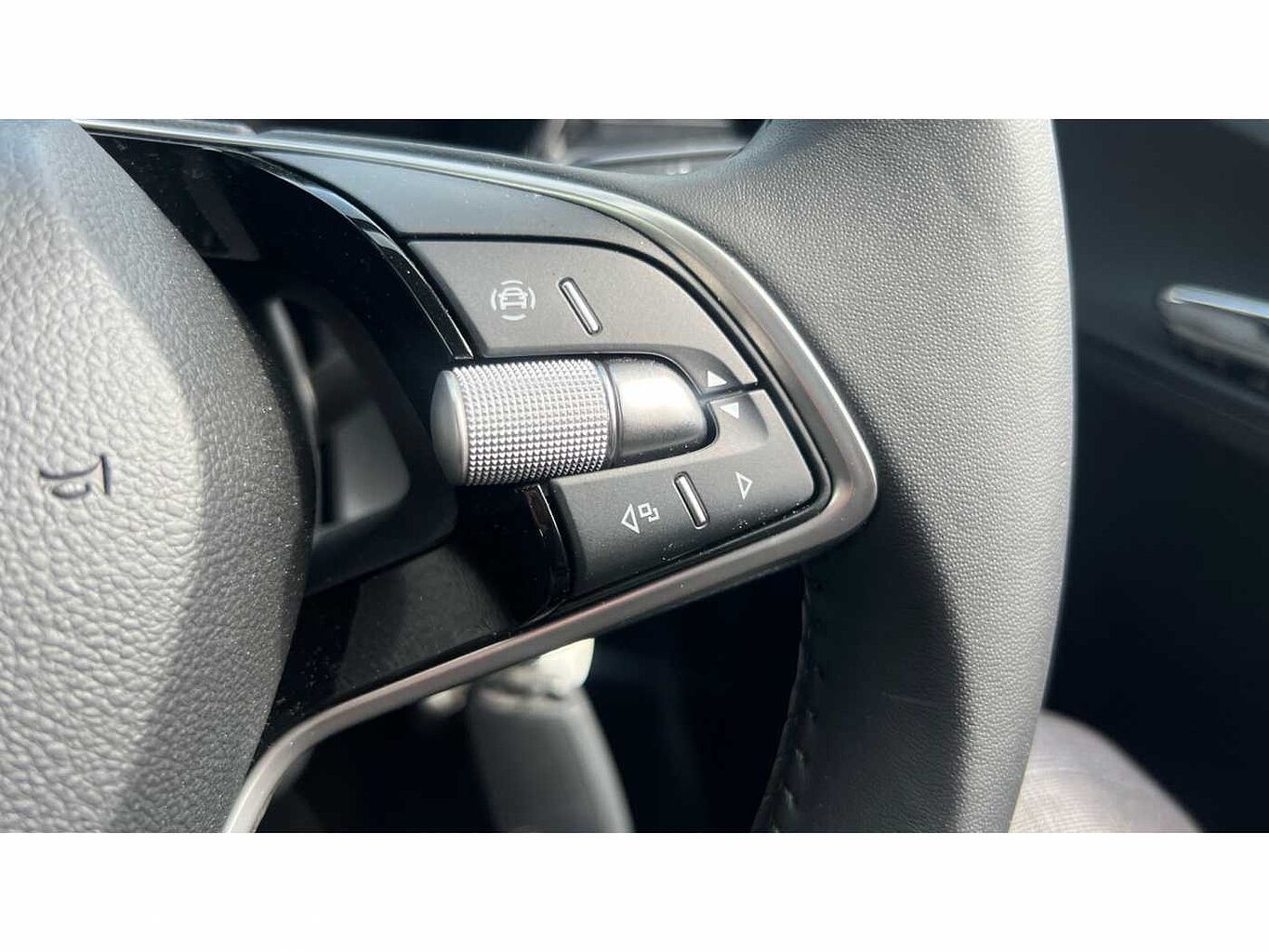 SKODA Fabia 1.0 TSI (95ps) SE Comfort 5-Dr Hatchback
