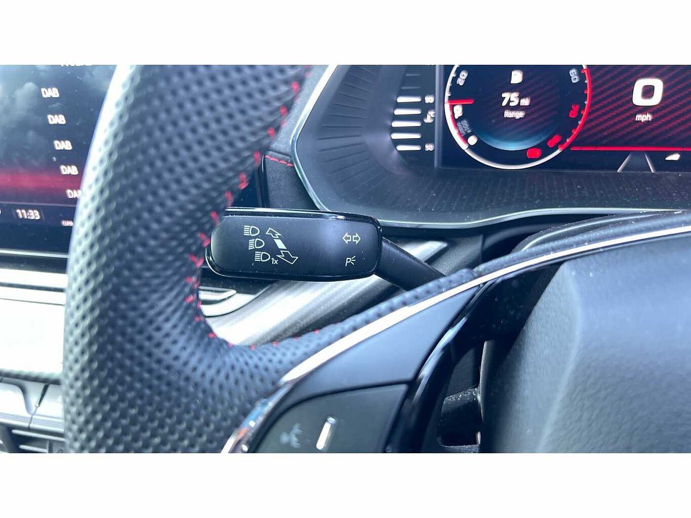 SKODA Octavia vRS Hatch (2017) 2.0 TSI vRS 245