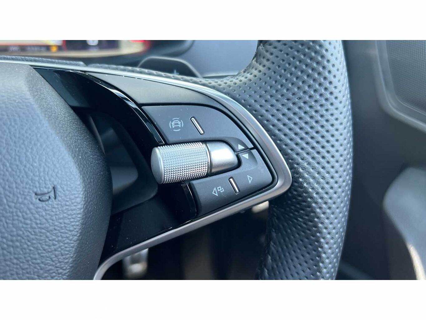 SKODA KAROQ 1.5 TSI Sportline 5dr DSG
