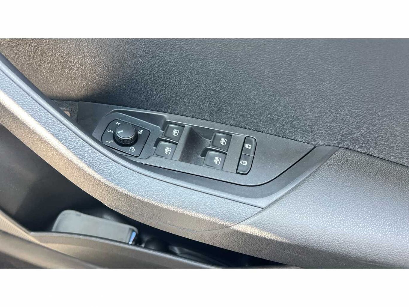 SKODA KAROQ 1.5 TSI Sportline 5dr DSG