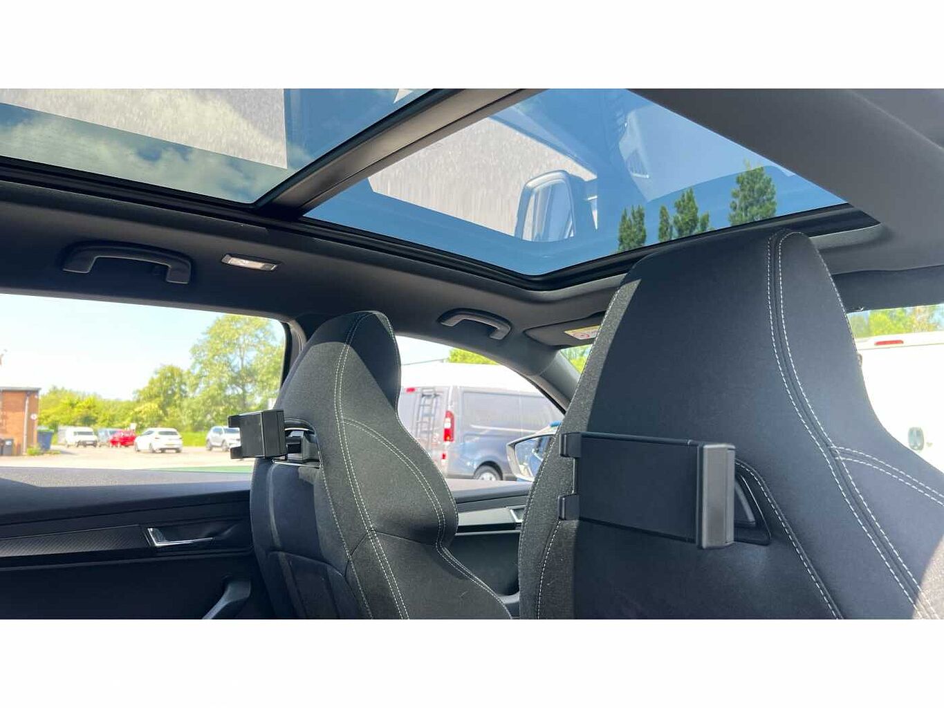 SKODA KAROQ 1.5 TSI Sportline 5dr DSG