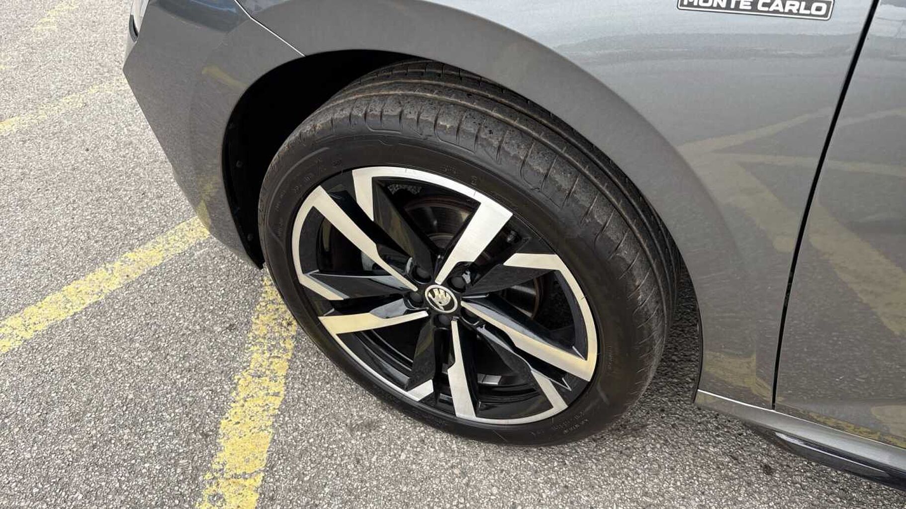 SKODA Kamiq 1.5 TSI Monte Carlo 5dr DSG Petrol Hatchback