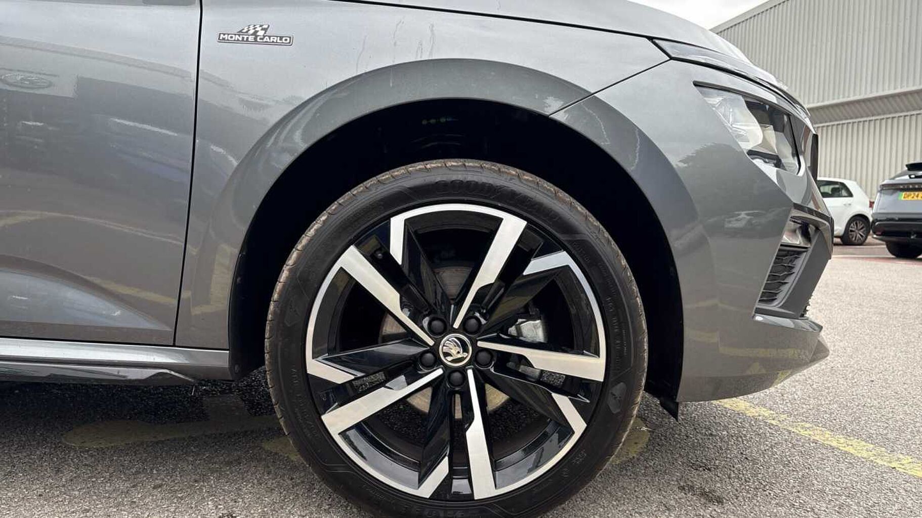 SKODA Kamiq 1.5 TSI Monte Carlo 5dr DSG Petrol Hatchback