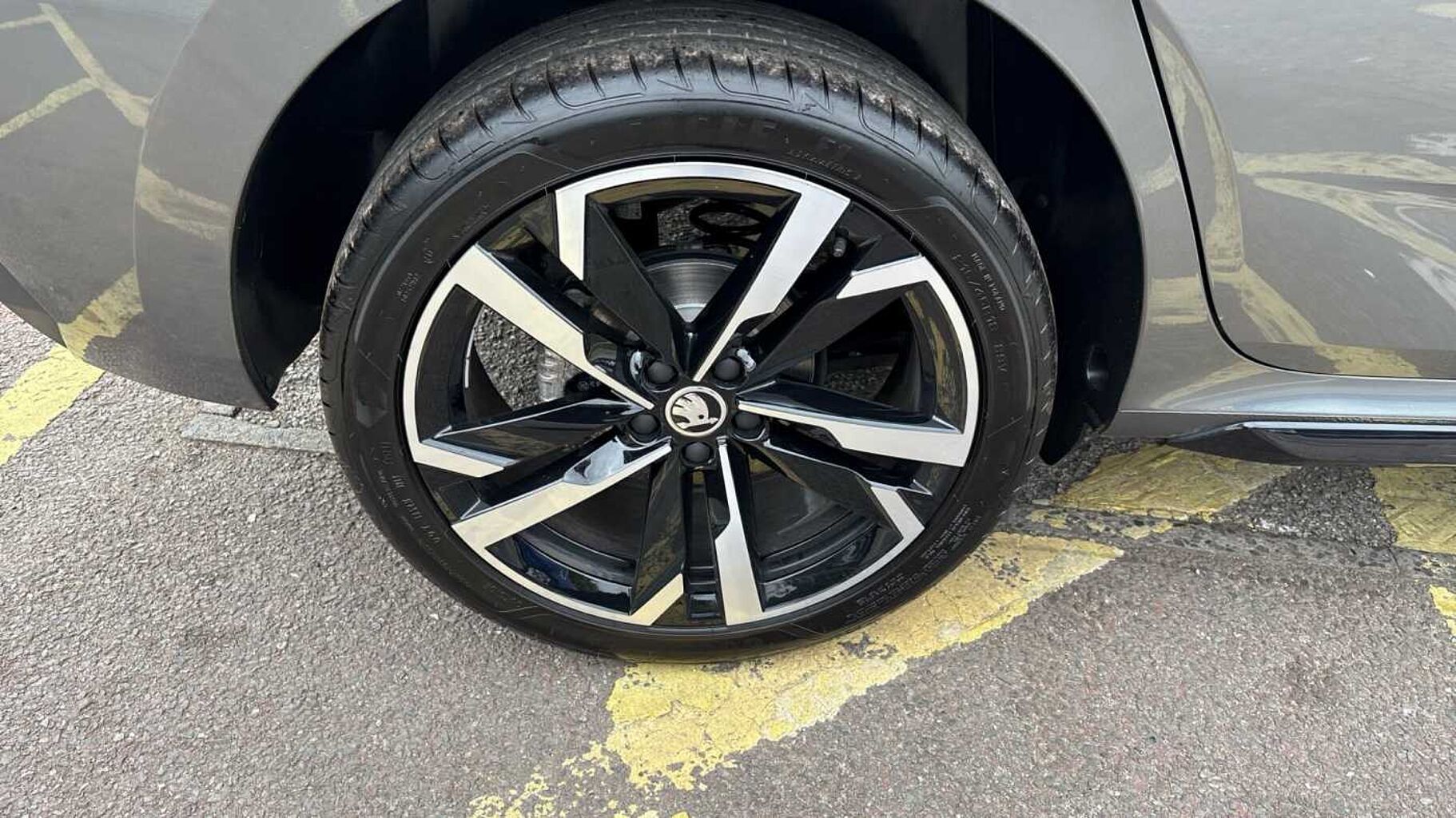 SKODA Kamiq 1.5 TSI Monte Carlo 5dr DSG Petrol Hatchback