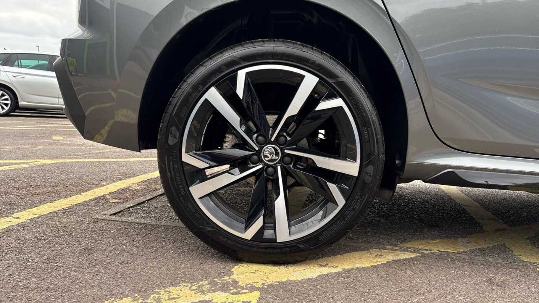 SKODA Kamiq 1.5 TSI Monte Carlo 5dr DSG Petrol Hatchback