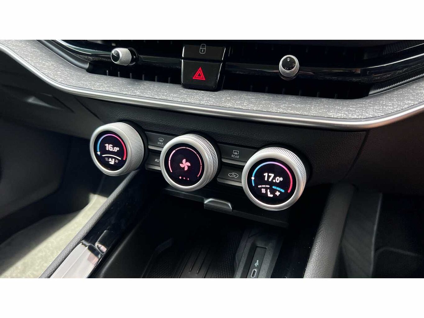 SKODA SUPERB Hatch SE L 1.5 TSI e-TEC 150 PS DSG