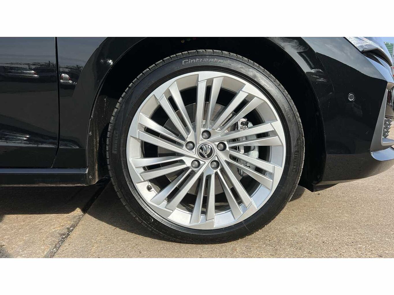 SKODA SUPERB Hatch L&K 2.0 TDI 193 PS 4x4 DSG