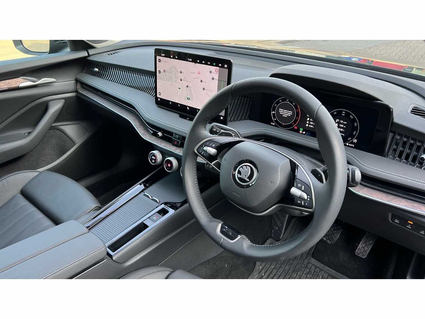 SKODA SUPERB Hatch L&K 2.0 TDI 193 PS 4x4 DSG