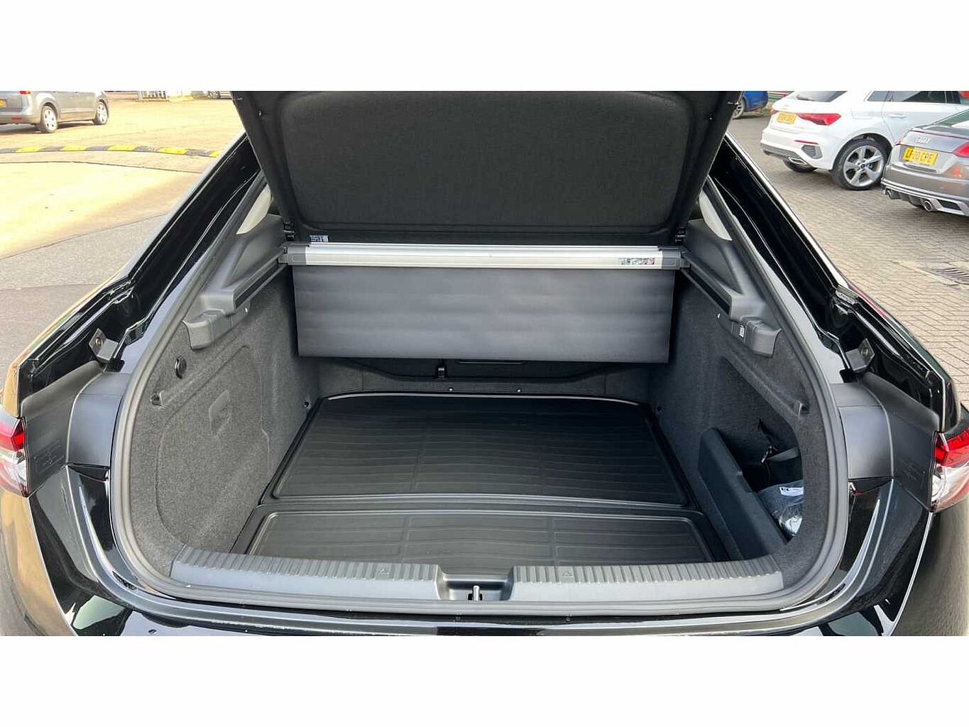 SKODA SUPERB Hatch L&K 2.0 TDI 193 PS 4x4 DSG